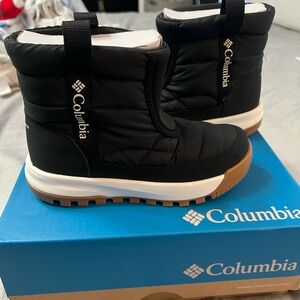 Columbia Kids Black Winter Boots Size 2